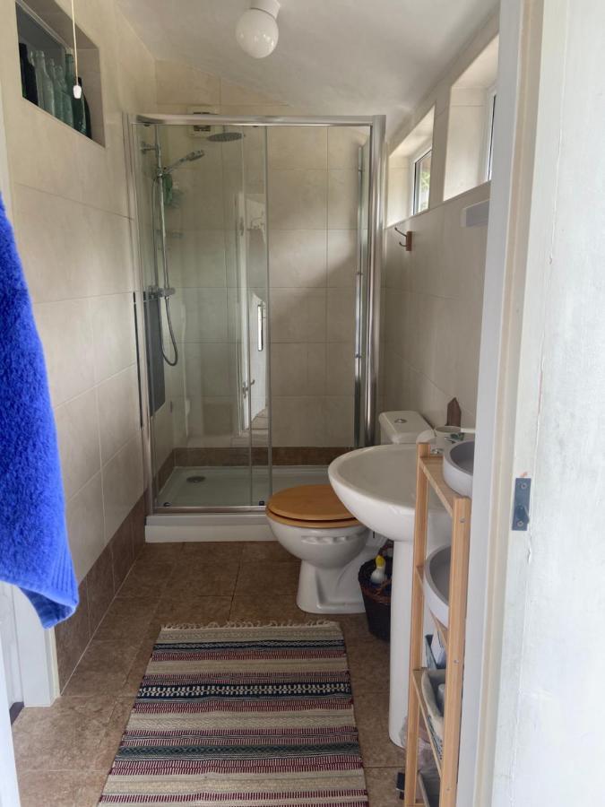 טראלי Barrow Harbour Studio Apartment מראה חיצוני תמונה